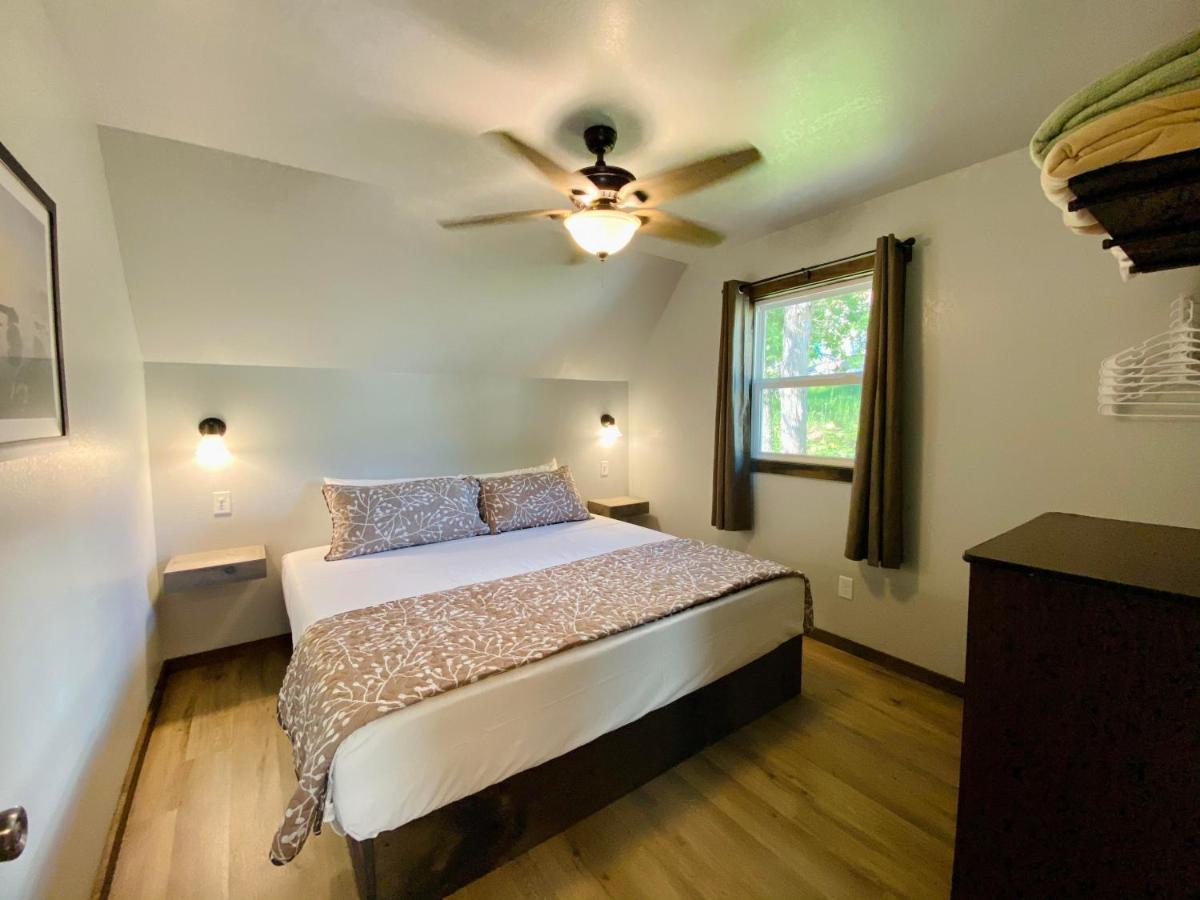 Indian Point Calm Waters Resort מראה חיצוני תמונה