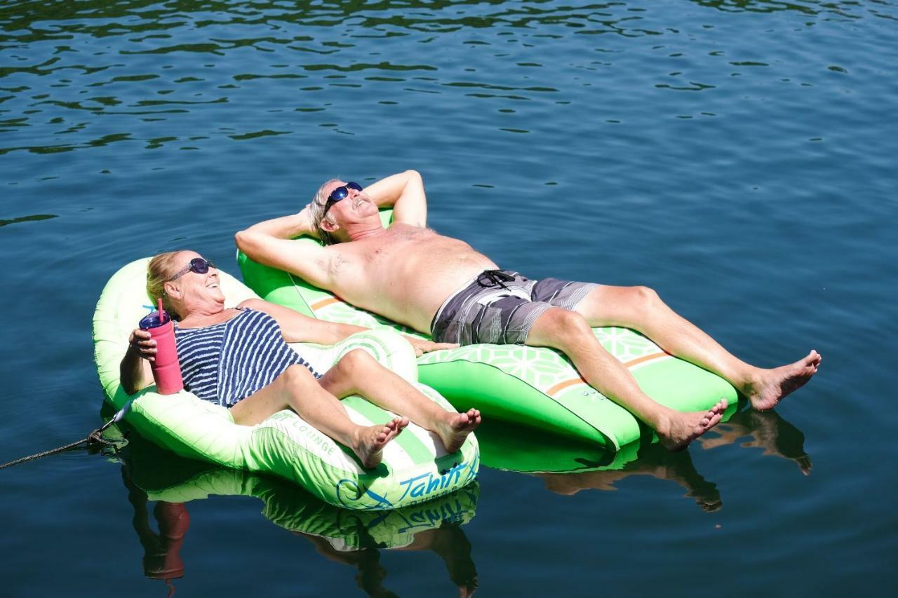 Indian Point Calm Waters Resort מראה חיצוני תמונה